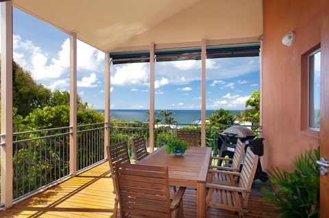 Jolly Roger's Beach House - Holiday Jervis Bay 1