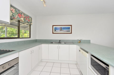 Seascape Holidays At Beachfront Terraces - Holiday Jervis Bay 14