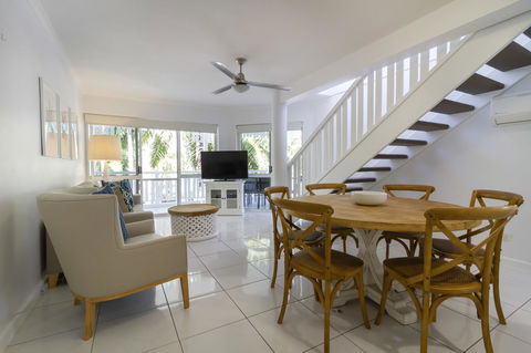 The White House Port Douglas - Holiday Jervis Bay 7