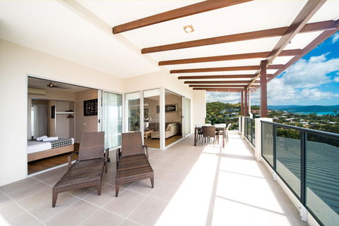 Whitsunday Reflections - Holiday Jervis Bay 26