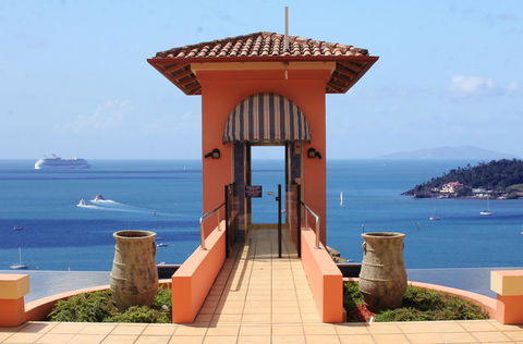 Martinique Whitsunday Resort - Holiday Jervis Bay 1