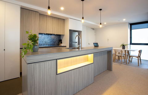 Qube Broadbeach - Holiday Jervis Bay 12