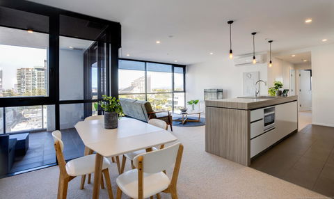 Qube Broadbeach - Holiday Jervis Bay 16