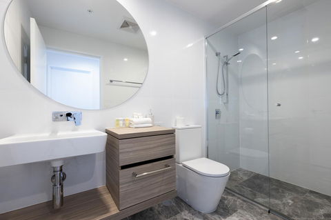 Qube Broadbeach - Holiday Jervis Bay 6