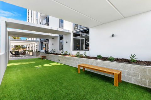 Qube Broadbeach - Holiday Jervis Bay 19