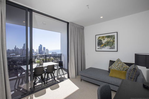 Qube Broadbeach - Holiday Jervis Bay 3