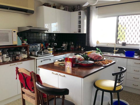 XYL Pets Friendly Seaside Boutique Guesthouse - Holiday Jervis Bay 2