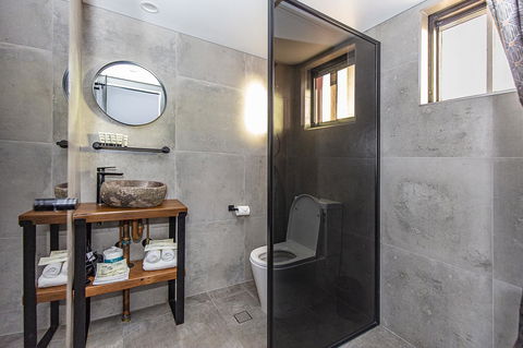 The Pink Hotel Coolangatta - Holiday Jervis Bay 14
