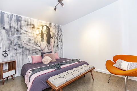 The Pink Hotel Coolangatta - Holiday Jervis Bay 13