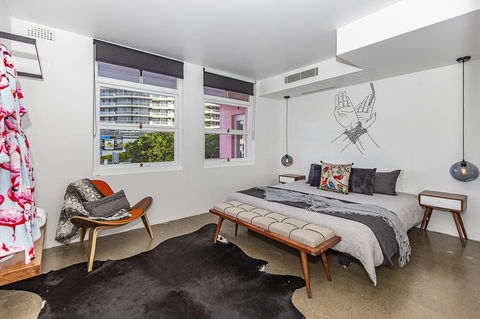 The Pink Hotel Coolangatta - Holiday Jervis Bay 11