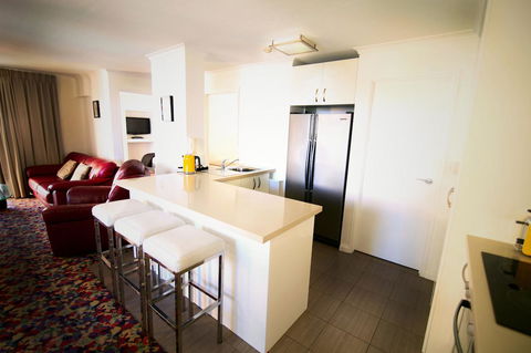 Grosvenor Beachfront Apartments Surfers Paradise - Holiday Jervis Bay 4