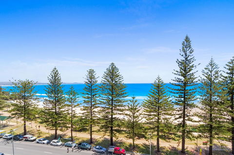 Columbia Beachfront Apartments On Rainbow Bay - Holiday Jervis Bay 40
