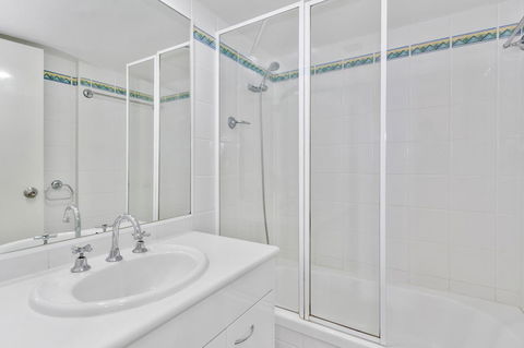 Columbia Beachfront Apartments On Rainbow Bay - Holiday Jervis Bay 37