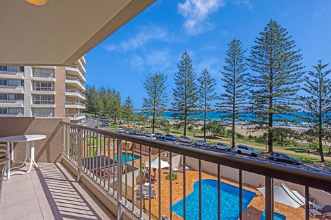 Columbia Beachfront Apartments On Rainbow Bay - Holiday Jervis Bay 6