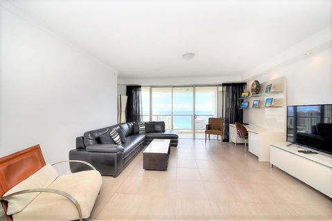 The Towers Of Chevron Renaissance - Holidays Gold Coast - Holiday Jervis Bay 20