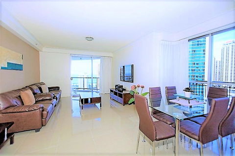 The Towers Of Chevron Renaissance - Holidays Gold Coast - Holiday Jervis Bay 30