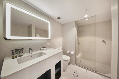 Novotel Surfers Paradise - Holiday Jervis Bay 16