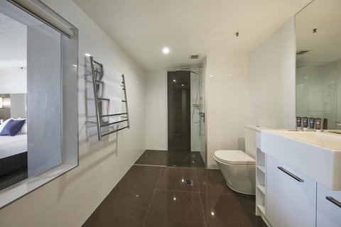 Novotel Surfers Paradise - Holiday Jervis Bay 30