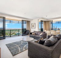 Luxury 3 Bedroom in heart of Broadbeach - Holiday Jervis Bay