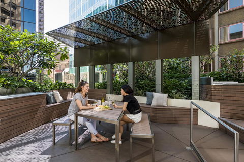 Oaks Brisbane Aurora Suites - Holiday Jervis Bay 11