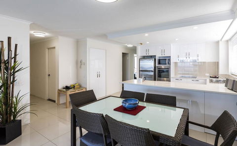 South Pacific Plaza - Official - Holiday Jervis Bay 2