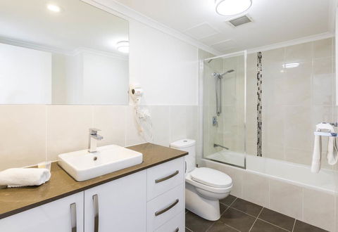 South Pacific Plaza - Official - Holiday Jervis Bay 8
