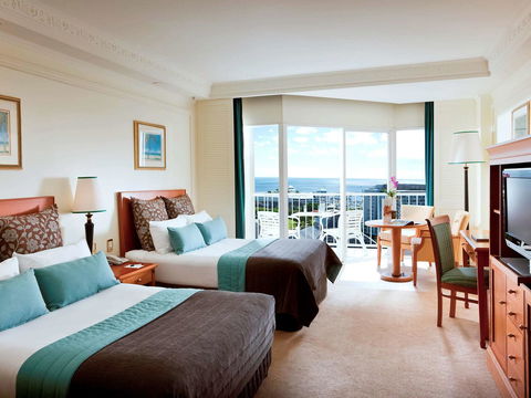 Pullman Cairns International - Holiday Jervis Bay 41