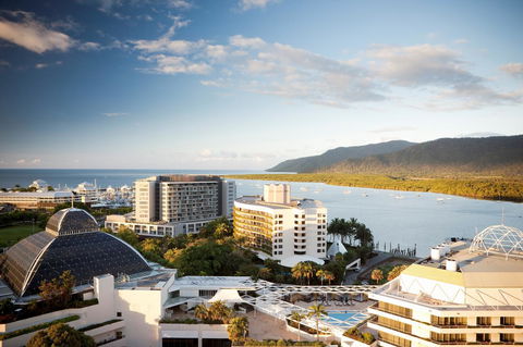 Pullman Cairns International - Holiday Jervis Bay 24