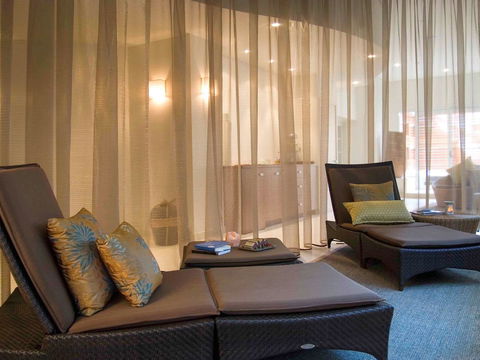 Pullman Cairns International - Holiday Jervis Bay 36