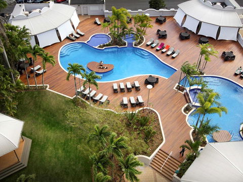 Pullman Cairns International - Holiday Jervis Bay 42