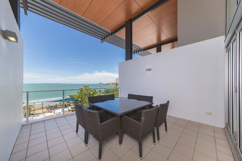 Echelon Apartments Yeppoon - Holiday Jervis Bay 19