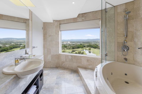 RACV Royal Pines Resort Gold Coast - Holiday Jervis Bay 3