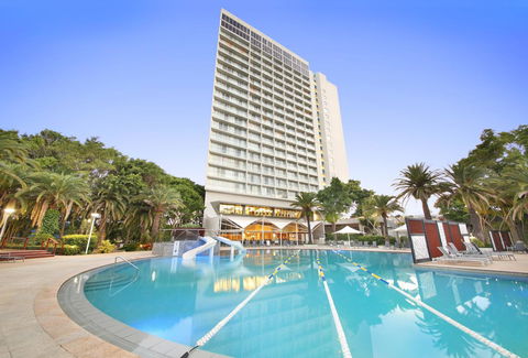 RACV Royal Pines Resort Gold Coast - Holiday Jervis Bay 14