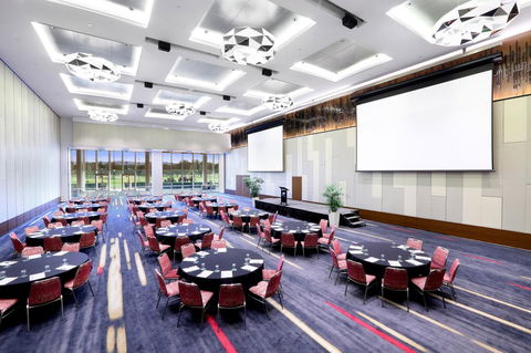 RACV Royal Pines Resort Gold Coast - Holiday Jervis Bay 37