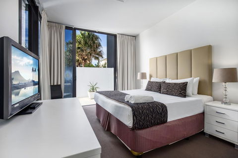 Ultra Broadbeach - Holiday Jervis Bay 22
