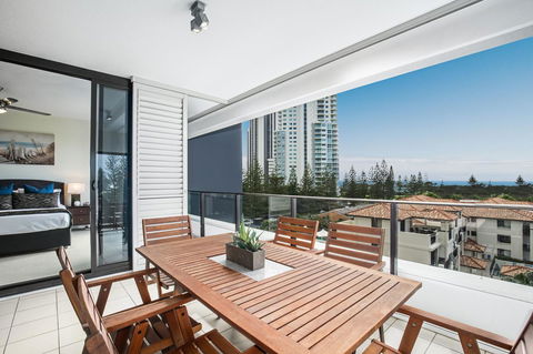 Ultra Broadbeach - Holiday Jervis Bay 6