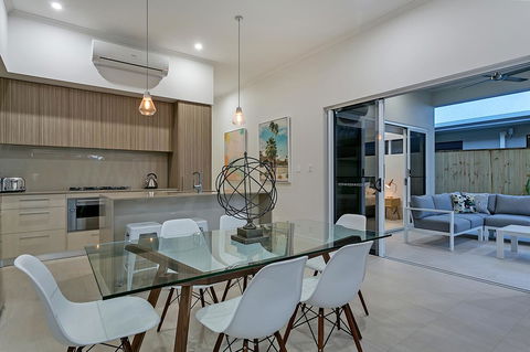 Oceans Edge Holiday Home - Holiday Jervis Bay 6