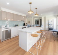 Waterfront Theme Park Getaway - Holiday Jervis Bay