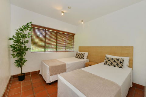 Club Tropical Resort - Official Onsite Reception & Check In - Holiday Jervis Bay 42