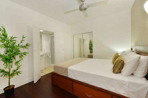 Club Tropical Resort - Official Onsite Reception & Check In - Holiday Jervis Bay 6