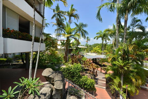 Club Tropical Resort - Official Onsite Reception & Check In - Holiday Jervis Bay 26