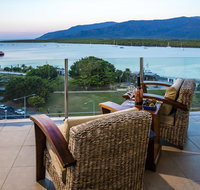 Jack and Newell Holiday Apartments - Holiday Jervis Bay