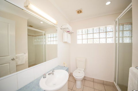 Cosmopolitan Motel & Serviced Apartments - Holiday Jervis Bay 20