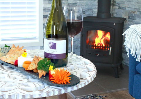 Hampton Estate Wines - Holiday Jervis Bay 6