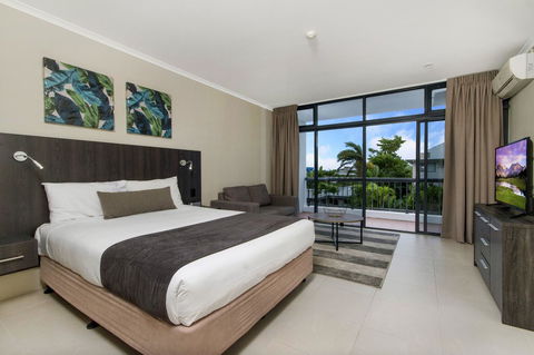 Sunshine Tower Hotel - Holiday Jervis Bay 1