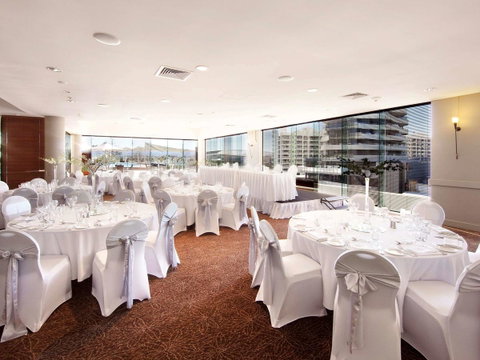 Sofitel Gold Coast Broadbeach - Holiday Jervis Bay 37