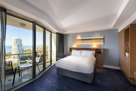 Sofitel Gold Coast Broadbeach - Holiday Jervis Bay 8