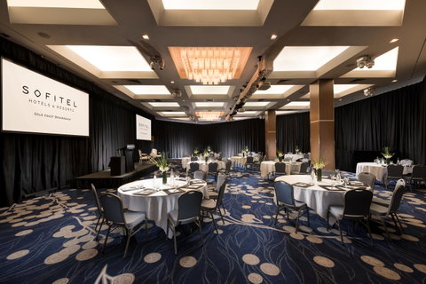 Sofitel Gold Coast Broadbeach - Holiday Jervis Bay 30