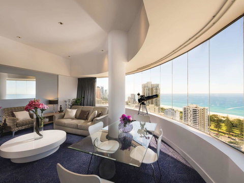 Sofitel Gold Coast Broadbeach - Holiday Jervis Bay 44