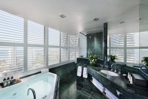 Sofitel Gold Coast Broadbeach - Holiday Jervis Bay 24